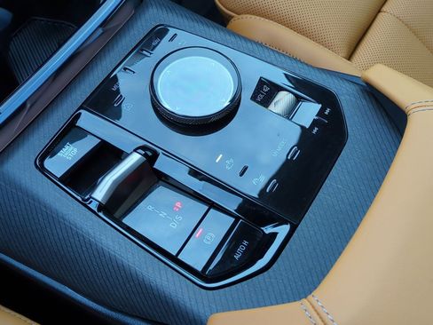 Used 2025 BMW X3 xDrive30i w/ Premium Package image 26