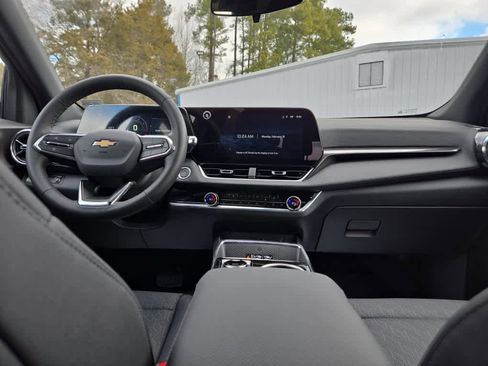 New 2026 Chevrolet Equinox LT w/ Convenience Package II image 39