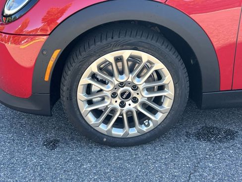 Certified 2025 MINI Cooper S image 9