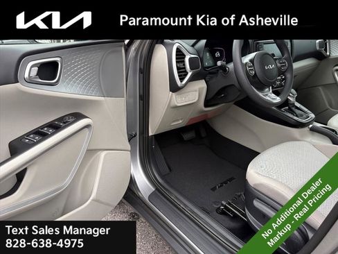 New 2025 Kia Soul LX image 14