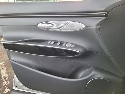 Used 2025 Genesis GV70 2.5T image 15