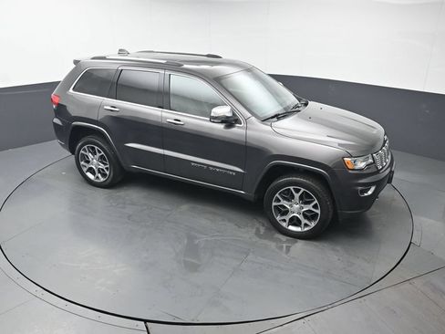Used 2019 Jeep Grand Cherokee Overland AWD/4WD image 42