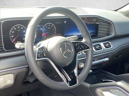 Certified 2025 Mercedes-Benz GLE 450 4MATIC image 3
