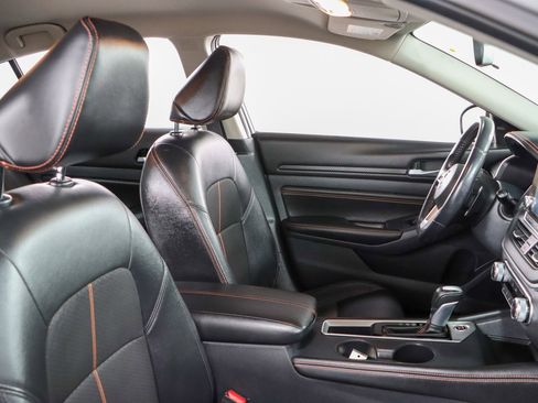 Used 2021 Nissan Altima 2.5 SR image 26