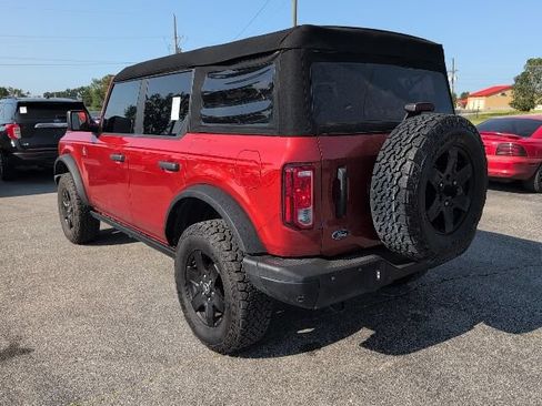 Used 2024 Ford Bronco Badlands w/ Sasquatch Package AWD/4WD image 8