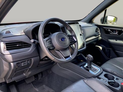 Used 2025 Subaru Forester Limited AWD/4WD image 17