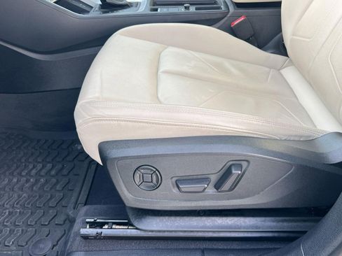 Certified 2023 Audi Q3 2.0T Premium Plus w/ Premium Plus Package image 14