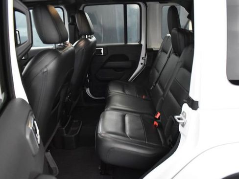 Used 2023 Jeep Wrangler Altitude image 30