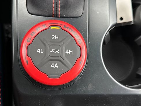 New 2025 Ford Bronco Raptor image 20