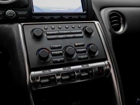 Used 2009 Nissan GT-R Premium image 71