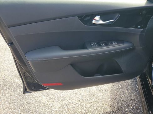 Used 2024 Kia Forte GT-Line FWD image 8