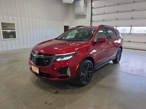 Used 2024 Chevrolet Equinox RS w/ RS Leather Package AWD/4WD image 4