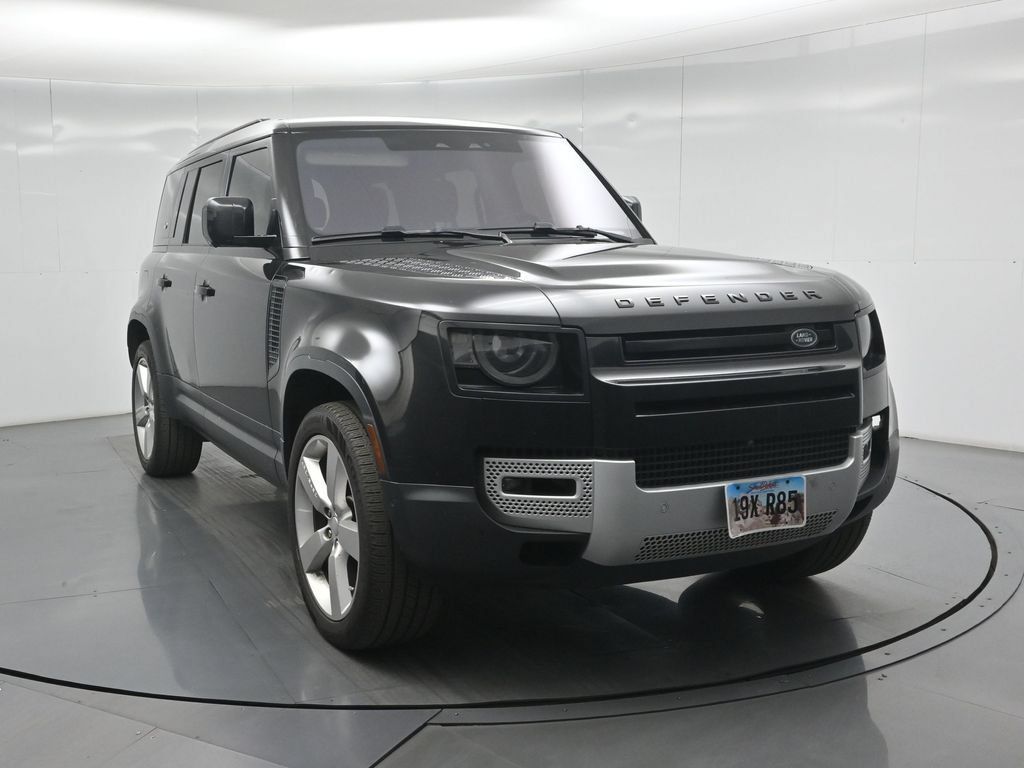 Used 2024 Land Rover Defender 110 S AWD/4WD image 9