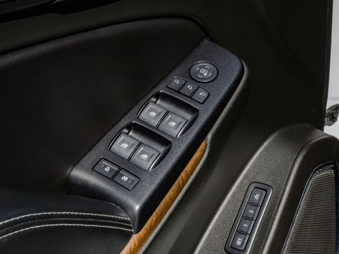 Used 2018 GMC Yukon Denali RWD image 51