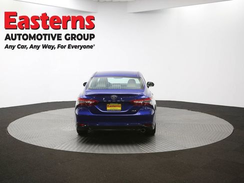 Used 2018 Toyota Camry XLE image 33