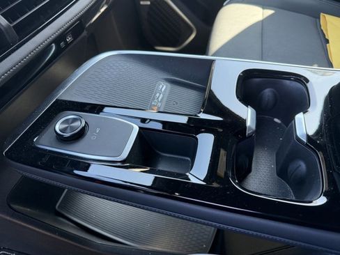 Used 2025 Buick Enclave Preferred image 20