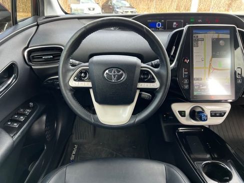 Used 2017 Toyota Prius Prime Advanced image 14