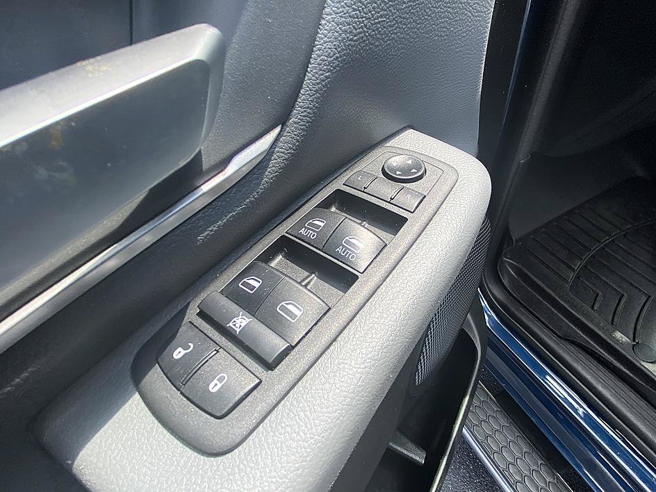 Used 2021 RAM 1500 Big Horn AWD/4WD image 10