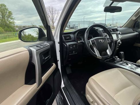 Used 2015 Toyota 4Runner SR5 Premium AWD/4WD image 13