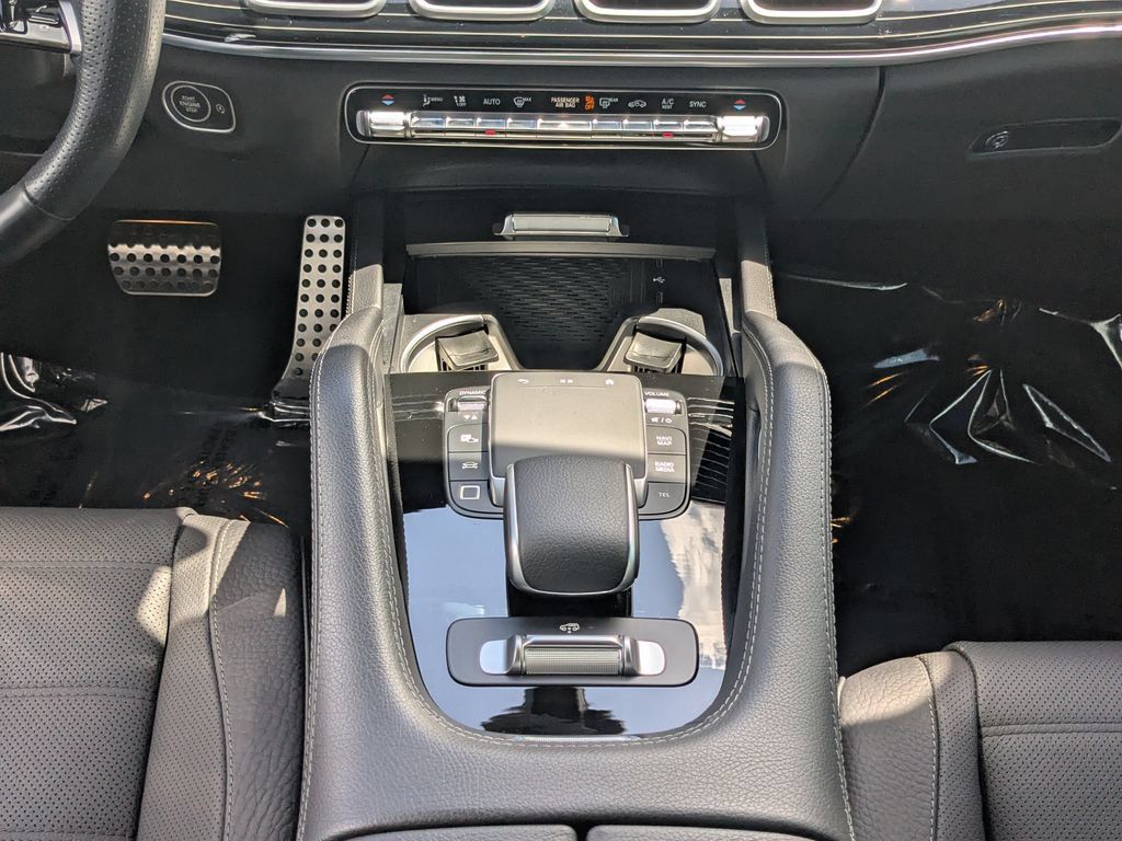 Certified 2025 Mercedes-Benz GLS 580 4MATIC image 6