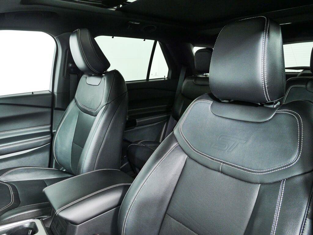 Used 2023 Ford Explorer ST w/ Equipment Group 401A AWD/4WD image 5