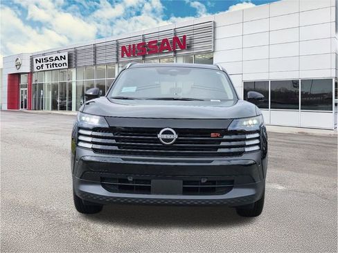 New 2026 Nissan Kicks SR image 2