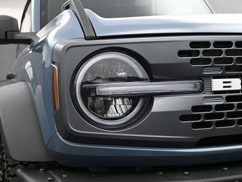 New 2025 Ford Bronco Badlands image 14