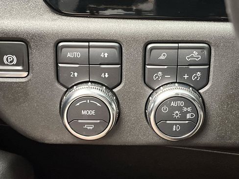 Certified 2025 GMC Sierra 1500 Elevation w/ Elevation Premium Package AWD/4WD image 18