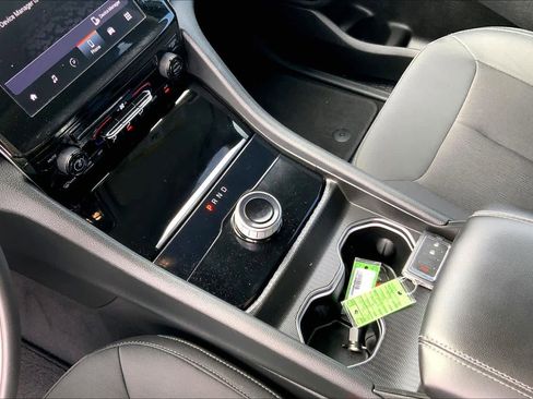 Used 2024 Jeep Grand Cherokee Laredo X AWD/4WD image 14