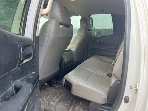 Used 2017 Toyota Tundra SR image 8