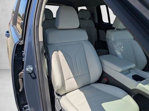 New 2025 Hyundai Santa Fe SEL FWD image 19