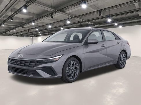 Used 2024 Hyundai Elantra SEL FWD image 1