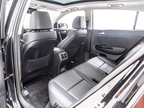 Used 2022 Kia Sportage EX FWD image 29