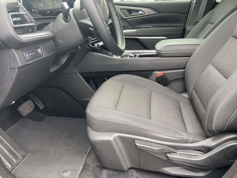 Certified 2024 Chevrolet Traverse LS image 12