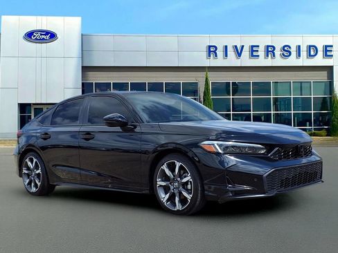 Used 2025 Honda Civic Sport Touring image 1