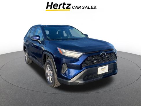 Used 2025 Toyota RAV4 XLE image 1