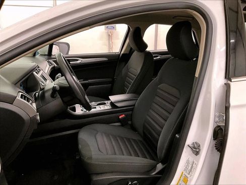 Certified 2018 Ford Fusion SE FWD image 24