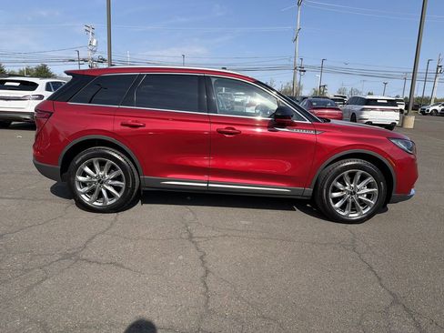 Used 2021 Lincoln Corsair AWD w/ Premium Package image 6