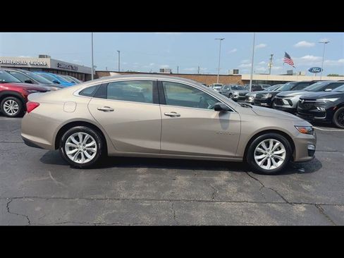 Used 2024 Chevrolet Malibu LT FWD image 9