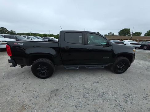 Used 2019 Chevrolet Colorado Z71 AWD/4WD image 5