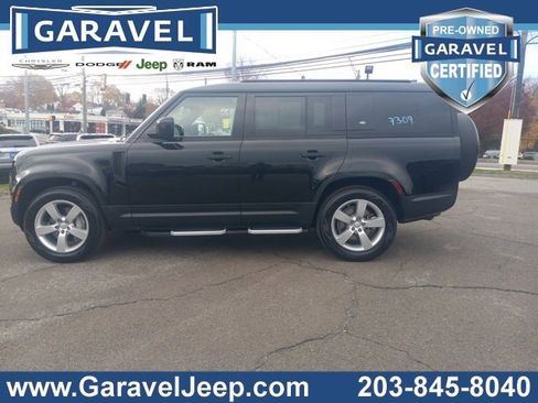 Used 2024 Land Rover Defender 130 S image 17