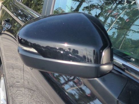 Used 2025 Honda CR-V LX image 11
