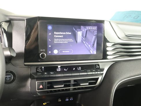 Used 2025 Toyota Camry LE image 26