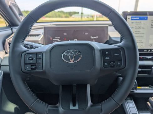 Used 2026 Toyota RAV4 XSE w/ Panoramic Sun Roof Package AWD/4WD image 22