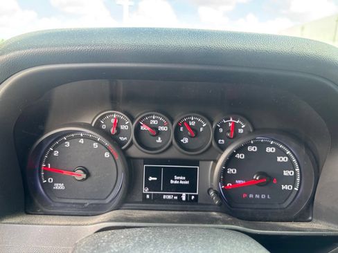 Used 2020 Chevrolet Silverado 1500 Custom w/ Custom Value Package RWD image 7