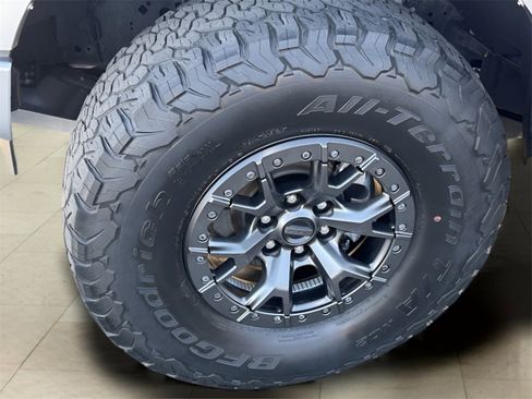 Used 2022 Ford F150 Raptor w/ Raptor 37 Performance Package image 40