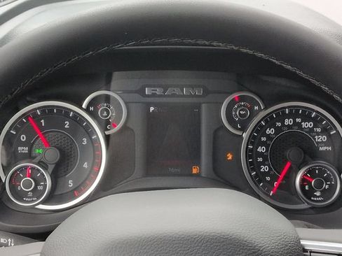 New 2026 RAM 3500 Big Horn AWD/4WD image 18