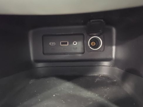 Used 2019 Chevrolet Equinox LT FWD image 22