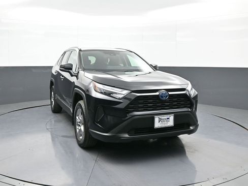 Certified 2024 Toyota RAV4 XLE image 3