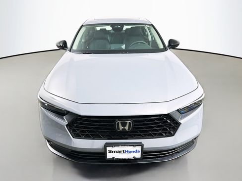 Used 2025 Honda Accord SE image 2